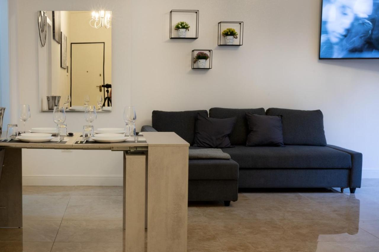 San Babila - Luxury Milanese Apartment מראה חיצוני תמונה