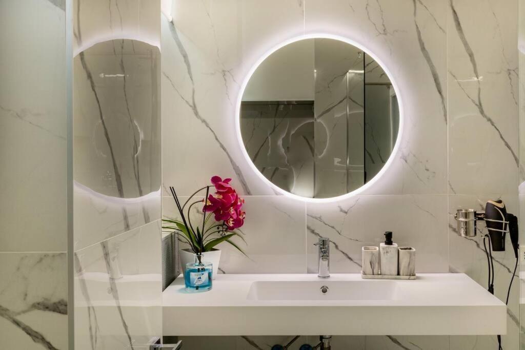 San Babila - Luxury Milanese Apartment מראה חיצוני תמונה